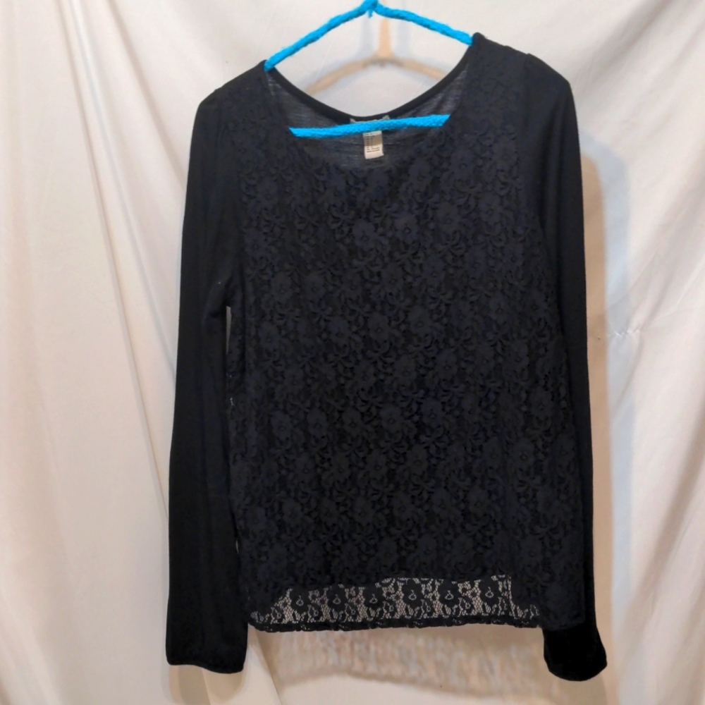 Forever 21 black blouse with black floral lace overlay size large